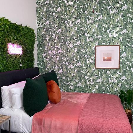 Spacious Galleria Cottage - Self Check In & Free Parking, 4 Beds 2 Bathrooms ฮูสตัน ภายนอก รูปภาพ